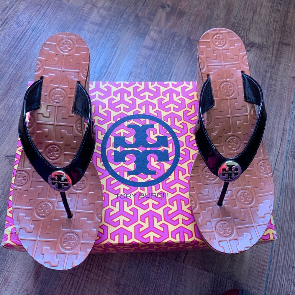 Tory Burch Black Patent Cork Wedge Thong Sandal